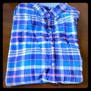 American Eagle classic fit button down